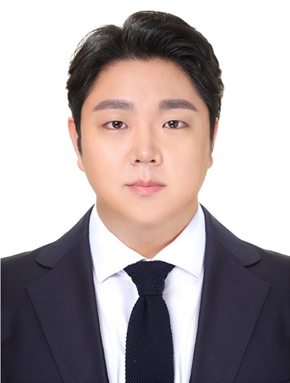 Geunhaeng Lee